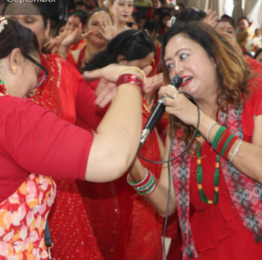 यसरी मनाए कलाकारले तीज