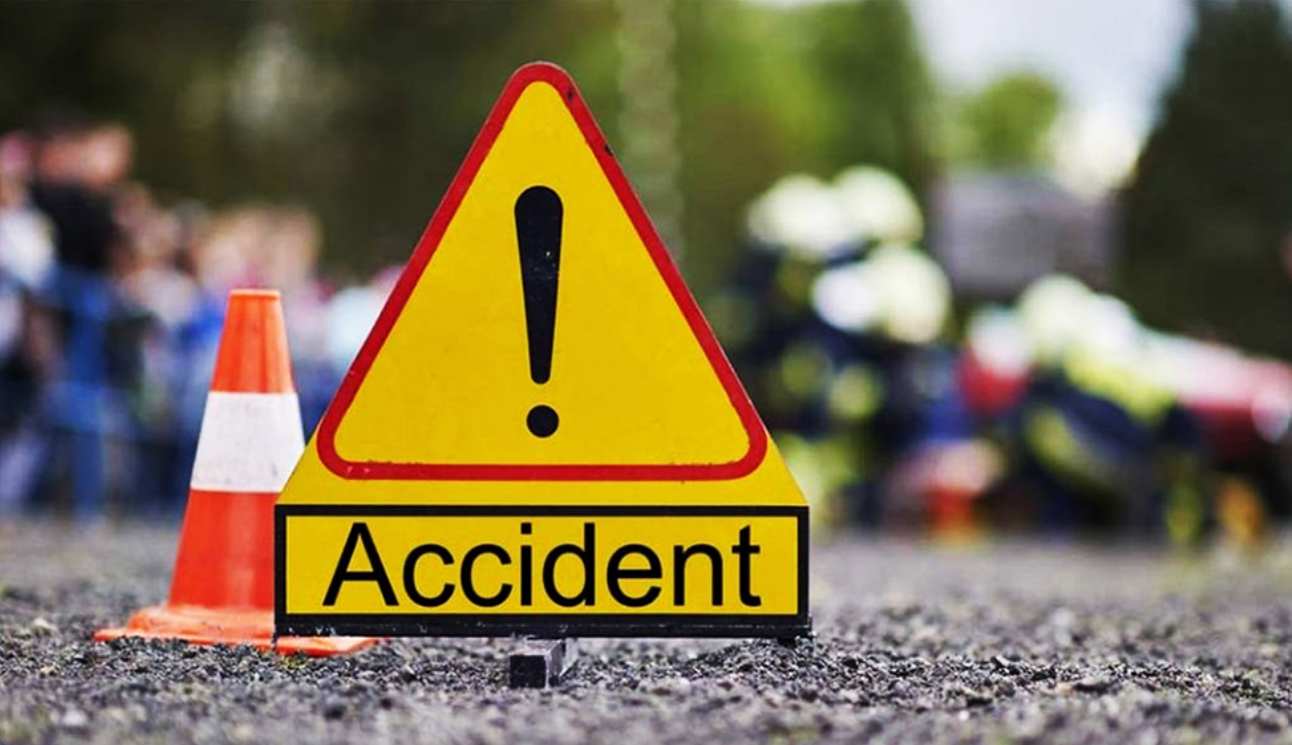 डडेल्धुरामा बस दुर्घटना हुदाँ चार जनाको मृत्यु