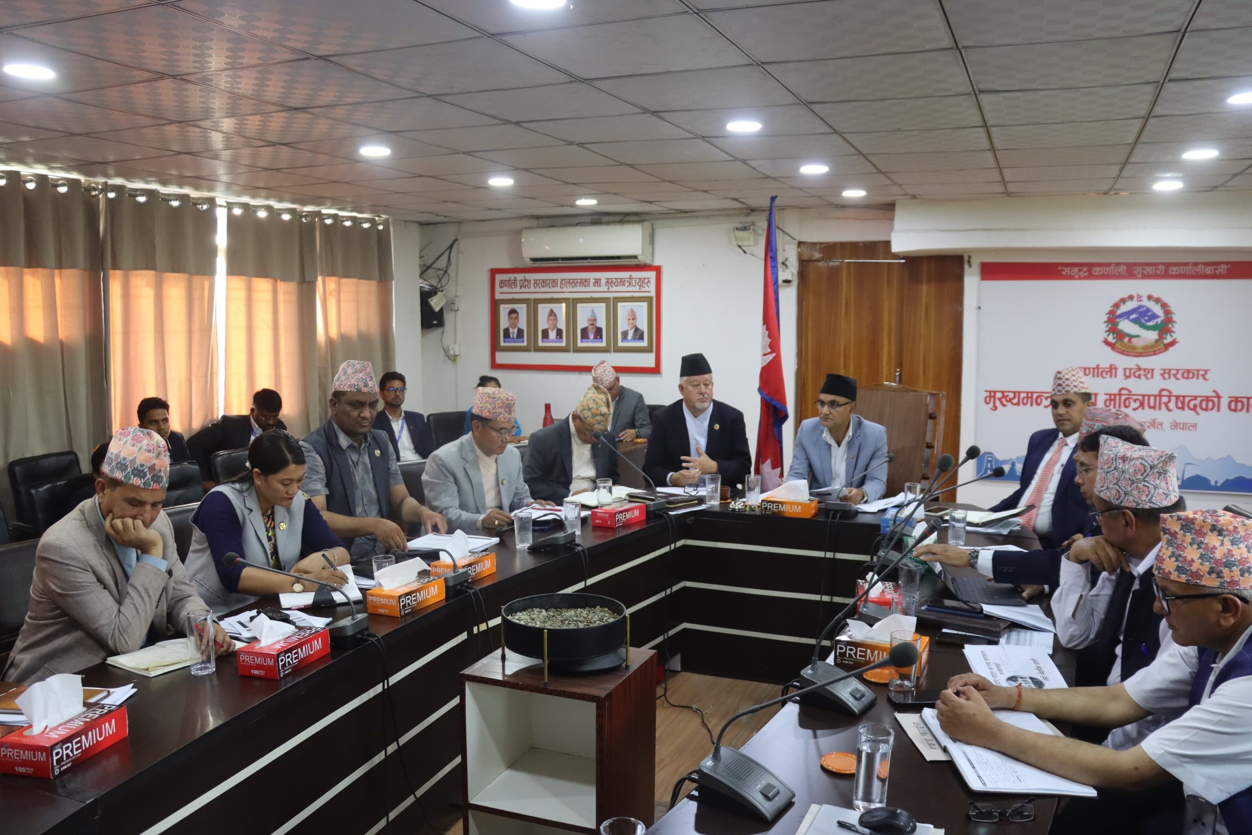 बजेट कार्यान्वयनमा गति बढाउन मुख्यमन्त्री कँडेलको निर्देशन