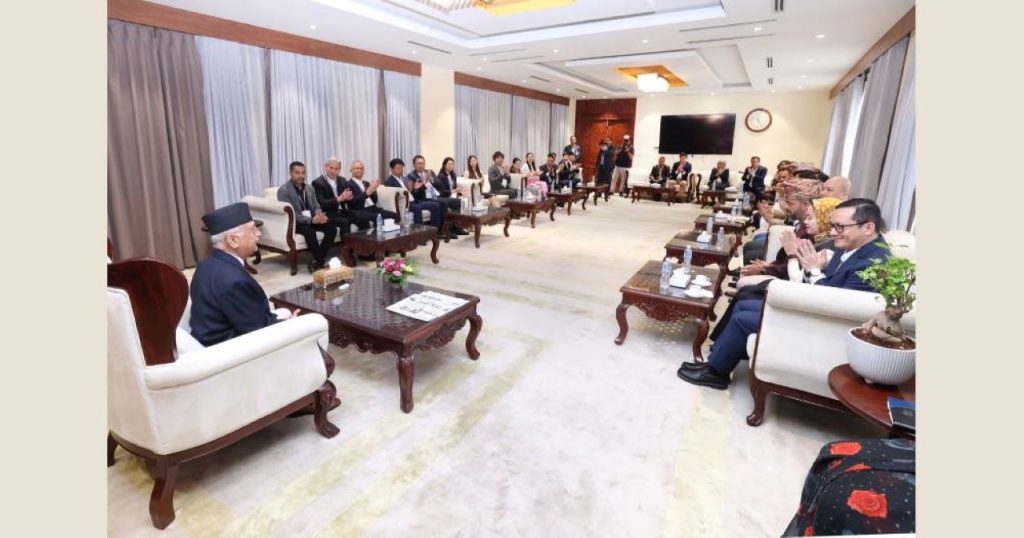 एपिएन आबद्ध १३ देशका प्रतिनिधिसँग प्रधानमन्त्री ओेलीको भेट