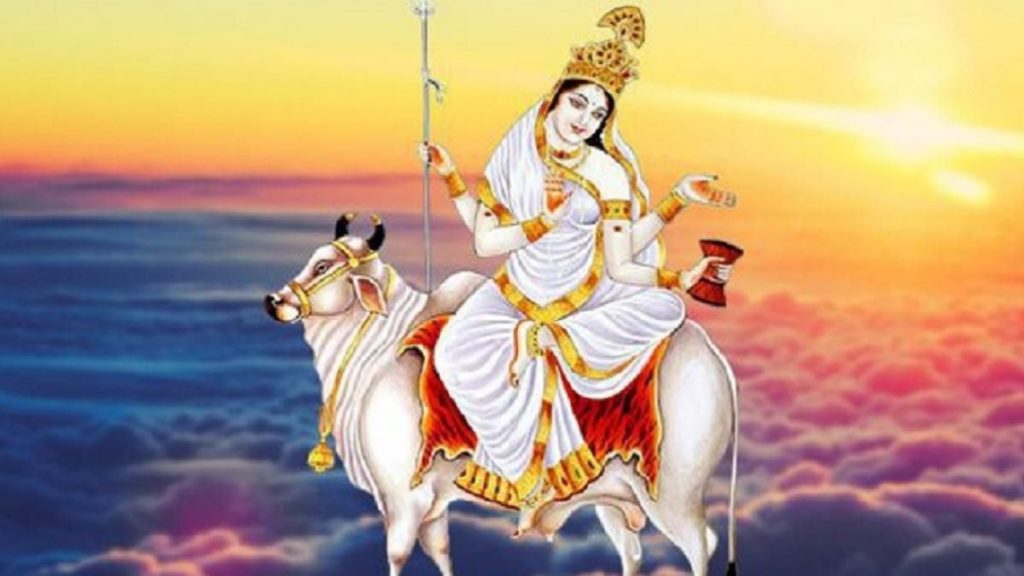 नवरात्रिको पहिलो दिन आज देवी शैलपुत्रीको पूजा गरिँदै