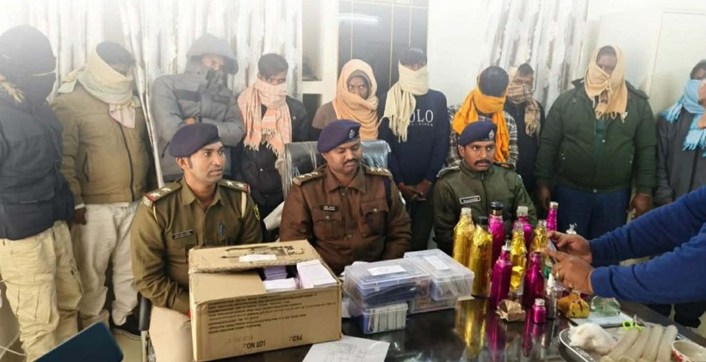 नेपाली नक्कली नोट छाप्ने कारखानामा भारतीय प्रहरीले हान्यो छापा, अन्तर्राष्ट्रिय गिरोहका तीन नेपालीसहित १० पक्राउ