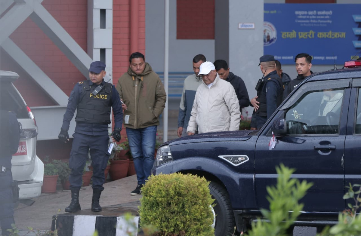 ओली र लेखकलाई आज अदालतमा पेश गरिँदै