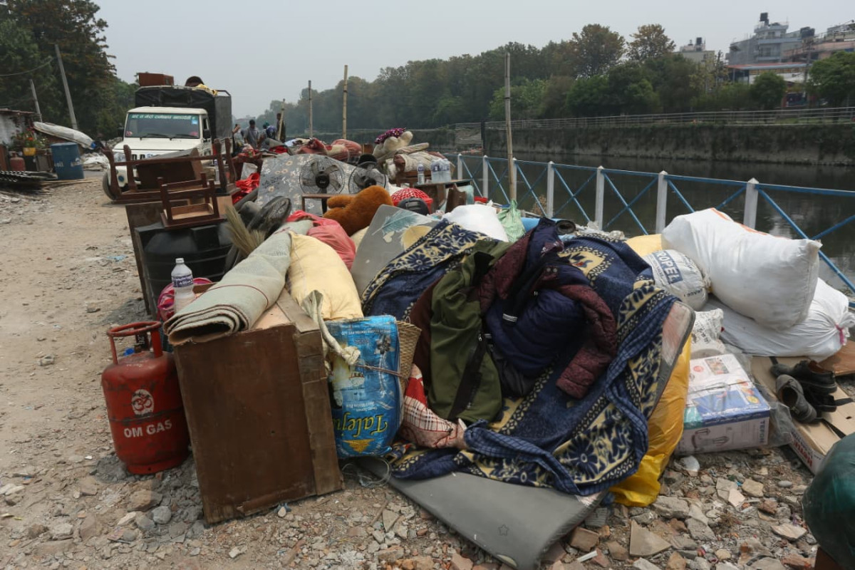 पाँच ठाउँमा ८७१ ‘अनधिकृत’ घरधुरी सुकुम्बासी, ५६ परिवारले घर नभएको विवरण टिपाए
