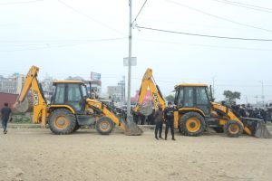 मनोहरा सुकुम्बासी बस्तीमा चलाइयो डोजर