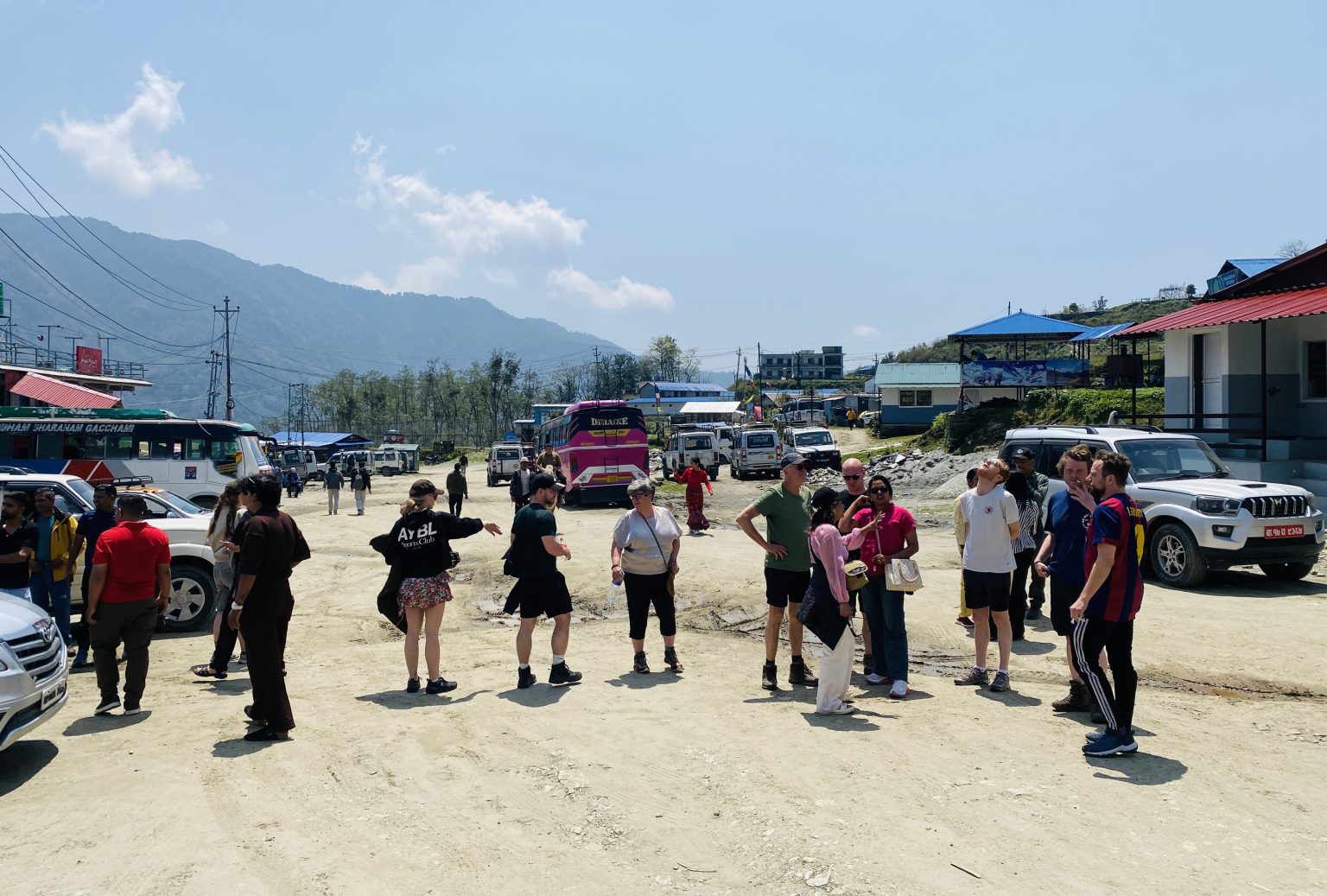 रमणीय गाउँ घान्द्रुकमा पर्यटकको चहलपहल बढ्दो