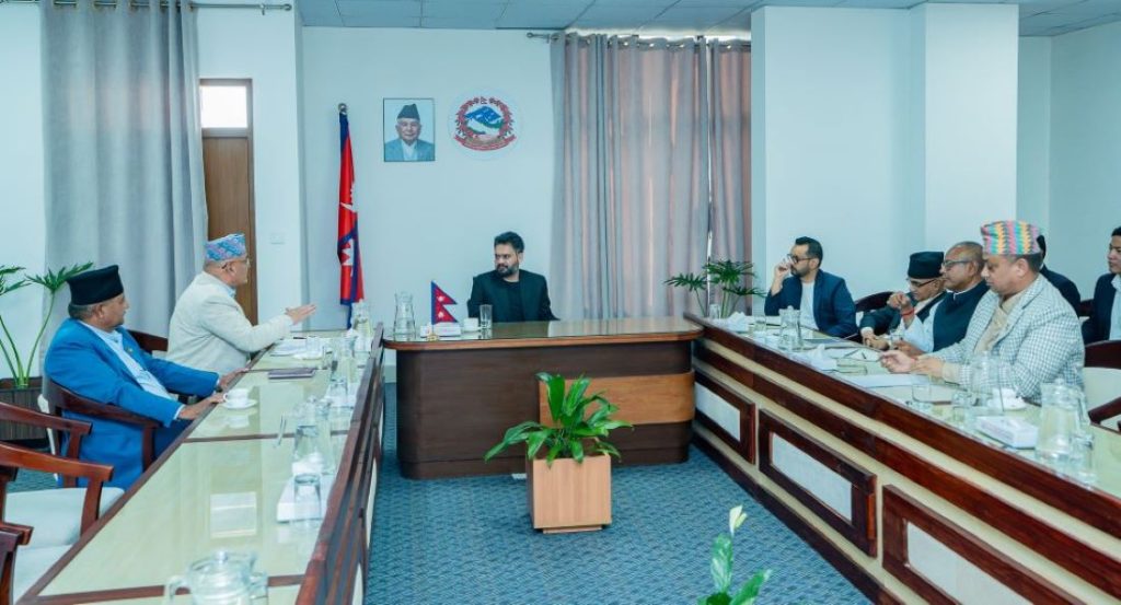 PM Shah discusses with CMs to resolve complexities of federalism implementation