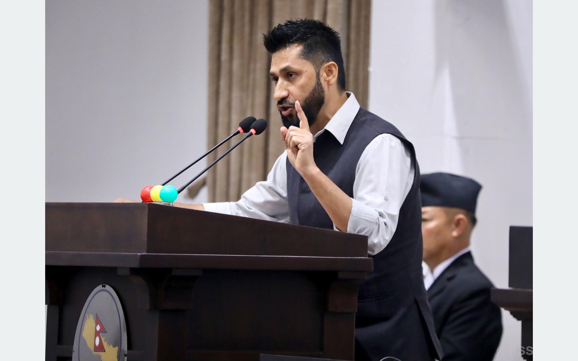 जिम्मेवारी पूरा गरेर मतादेशको ऋण तिर्नेछौं : सभापति लामिछाने