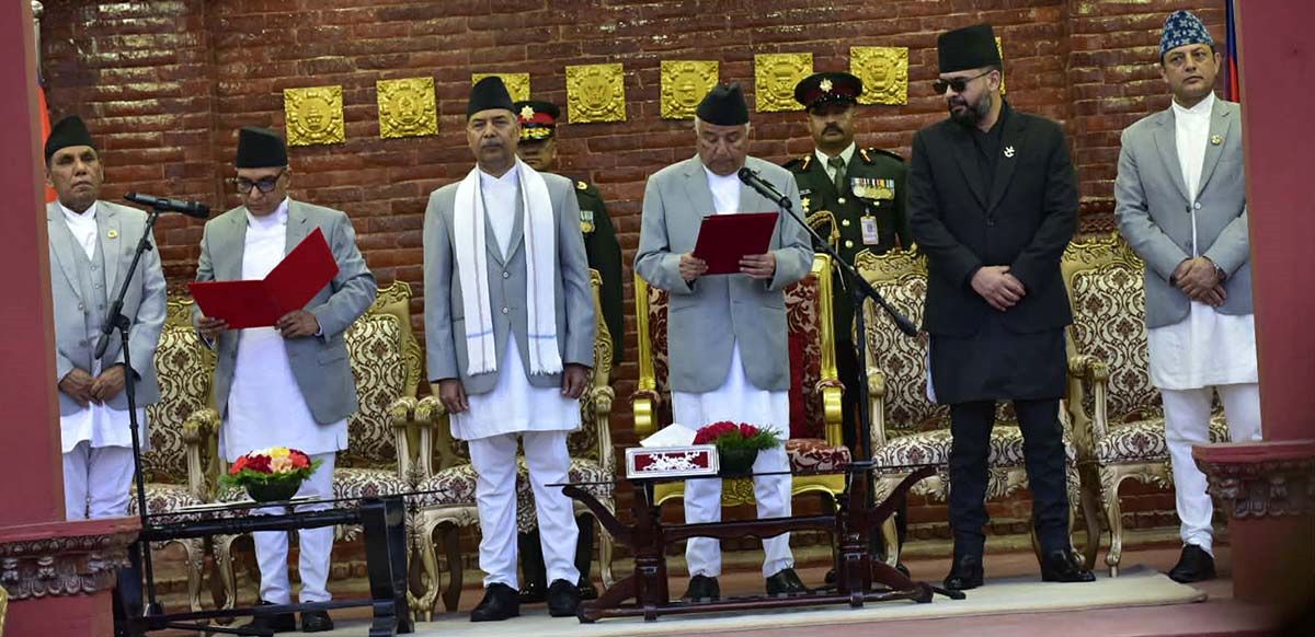 नवनियुक्त प्रधानन्यायाधीश शर्माले शपथपछि गरे पदभार ग्रहण