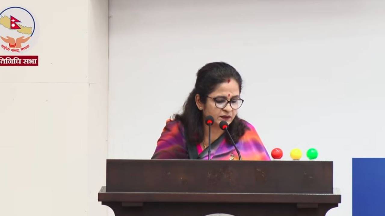 ग्यास अभावमा उद्योगमन्त्रीको गोलमटोल जवाफ : समस्याको जरो लुकाउँदै केही दिनमै सहज हुने आश्वासन